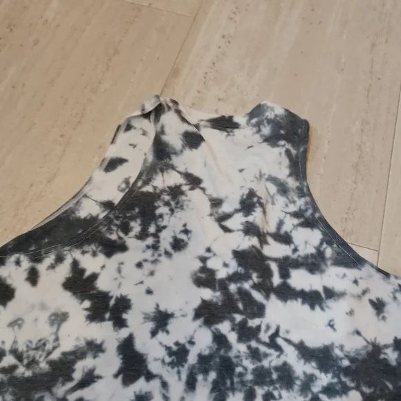 ADIDAS The Go-To Performance Tank Top - Picture 6 of 6